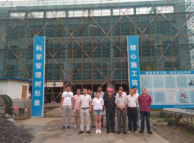 南部路桥组织召开半年度“十优”及职工代表座谈会